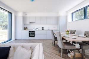 Photo 21- click for photo gallery